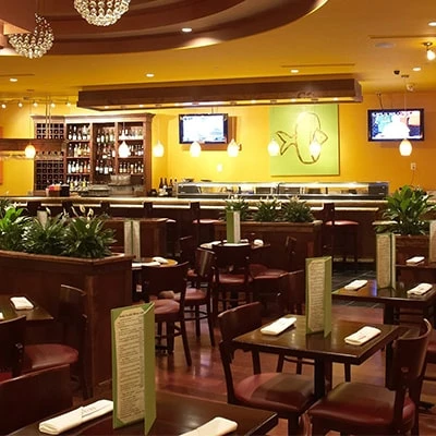 تصميم داخلي عصري ومريح لمطعم مأكولات بحرية