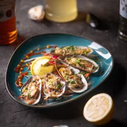 SAUTEED MUSSELS